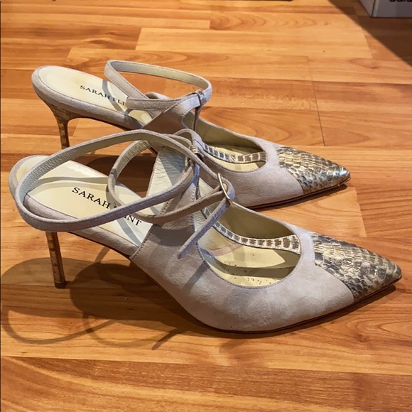 Pointed Toe Stiletto Pumps with Ankle Strap - Picture 3 of 9